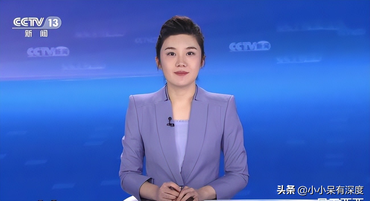 郑子可进入央视后进步明显，气质素养都不错，给人耳目一新的感觉