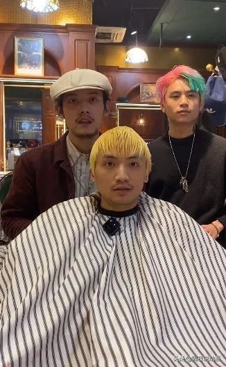 他被誉为最强理发师！一个月涨粉200万的山城小栗旬，有何背景？