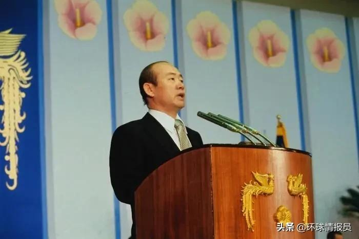 韩国独立仅短短70多年,为什么要分为第一至第六共和国?