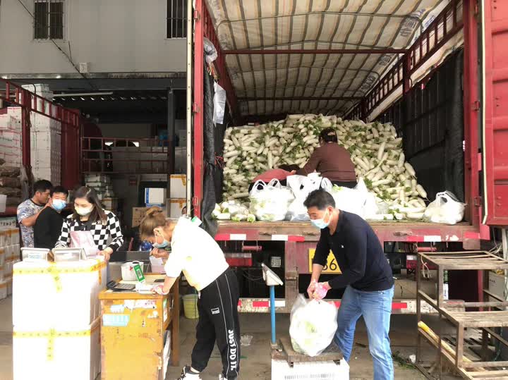 记者探访：扬州商超、批发市场货品充足 购销井然有序