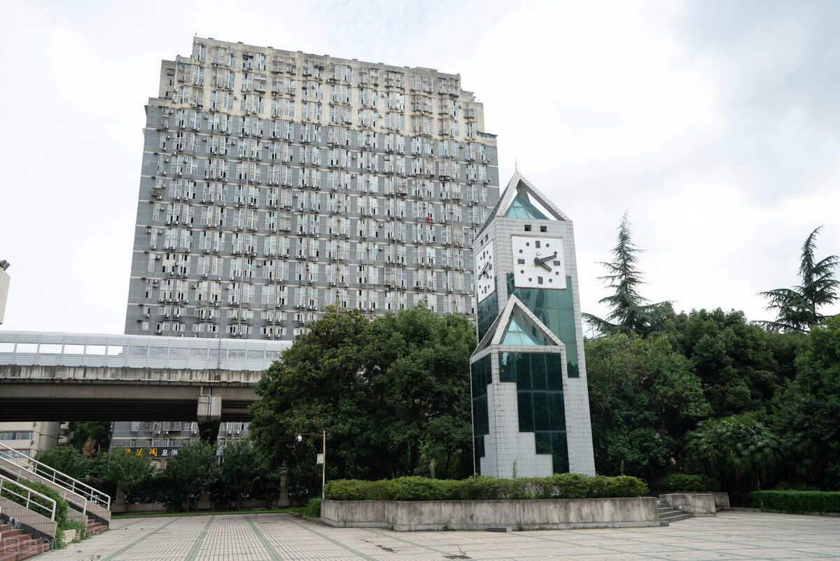 西南交通大学唐山研究生院被撤销了？唐山高等教育未来之路在哪？