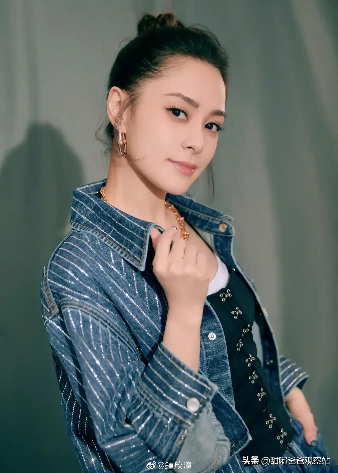 阿娇瘦了，刚刚发了一组美照