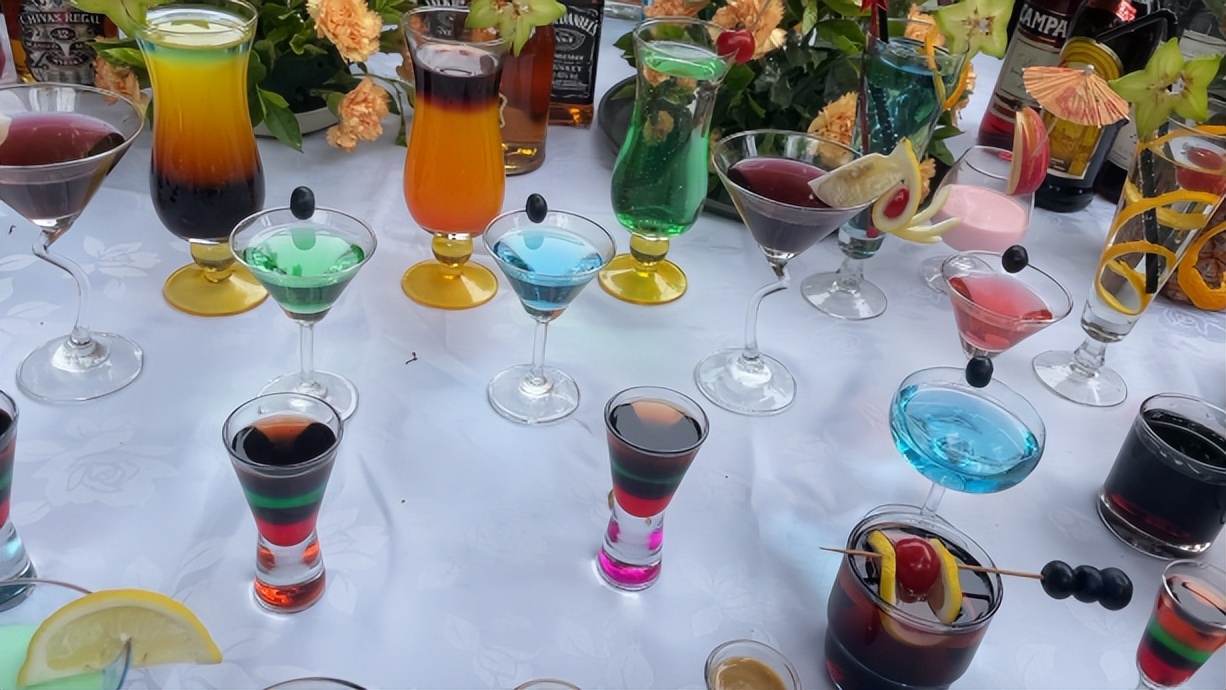 炫技能，亮绝活丨四川省商务学校职教活动周“色、香、味”俱全