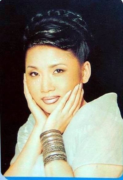 歌手李娜2段感情均被欺骗毅然出家20余年后现状如何