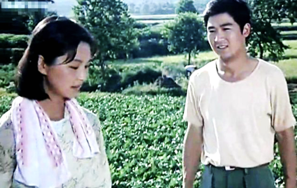 挂历女神殷亭茹：爆红后退圈，中年丧夫，晚年又病死他乡令人唏嘘