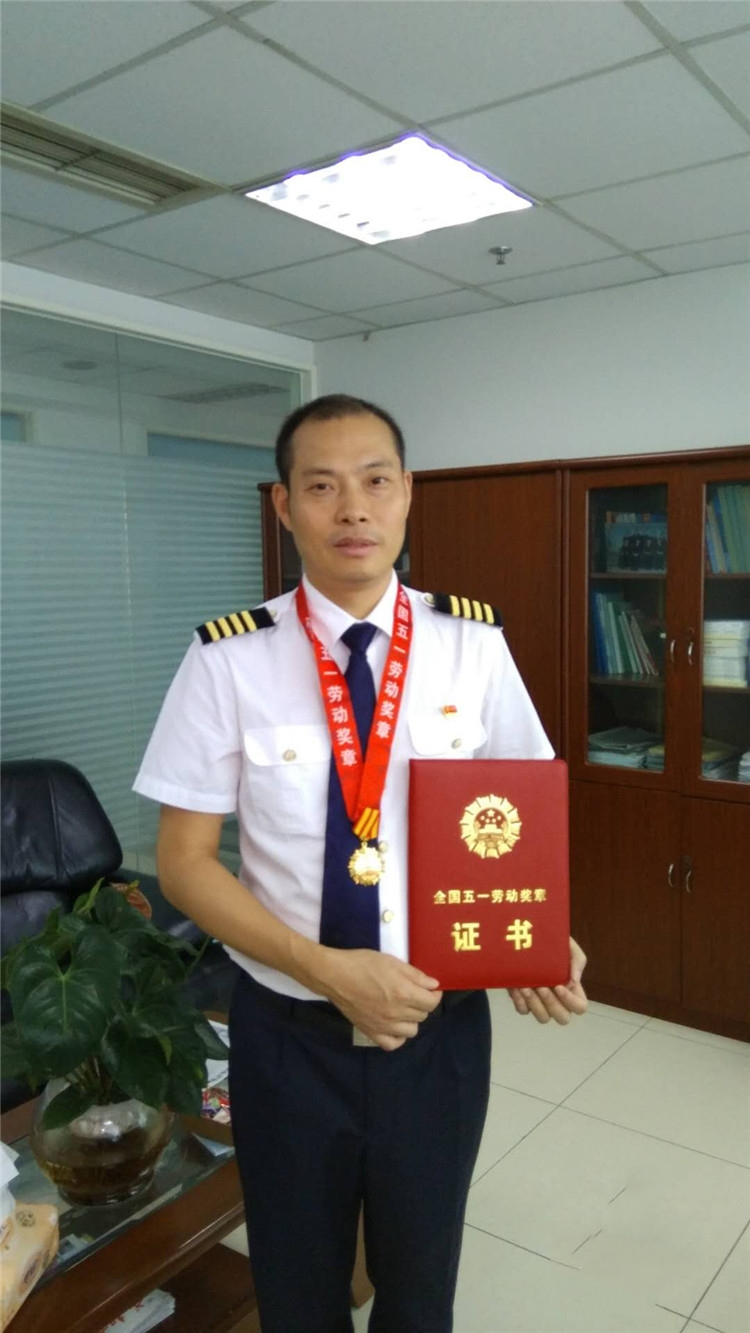 开讲啦刘传健,中国机长的故事原型刘传健专访 - 芙蓉号