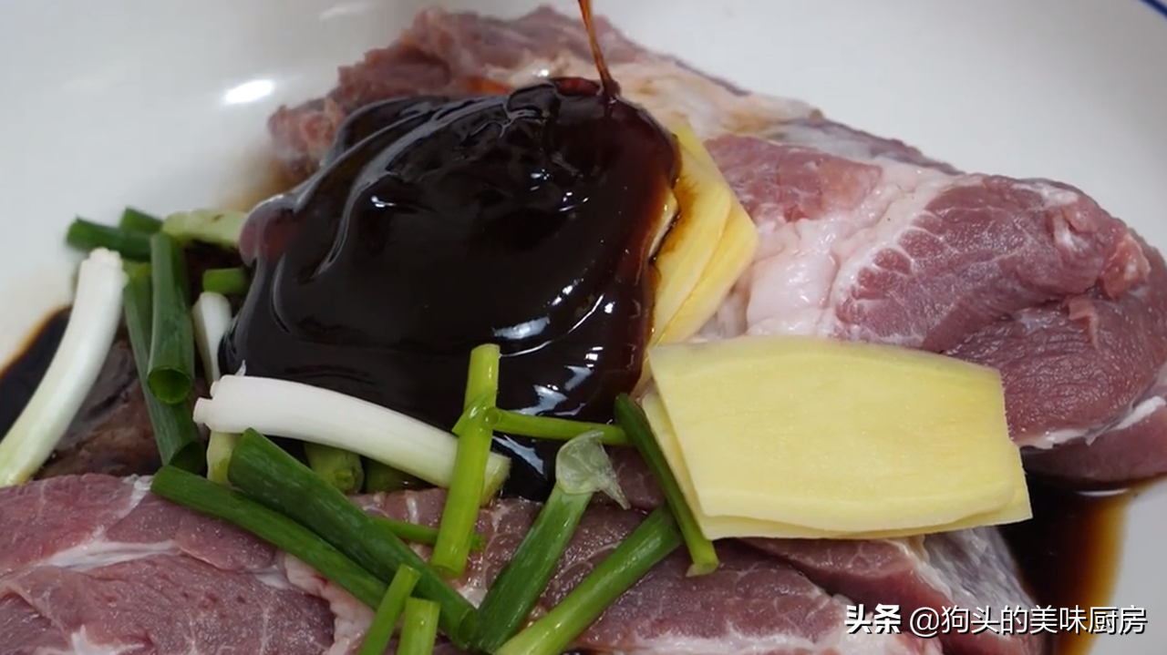 猪肉这样做太香了，整块放电饭锅里，出锅满屋飘香，切片后直接吃