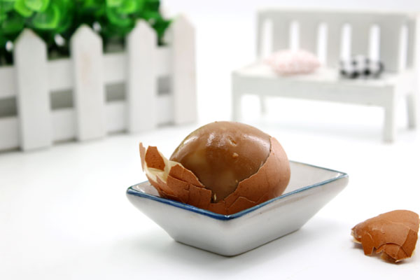 每天早上吃个鸡蛋，有哪些好处？身体3个变化明显，但吃法要选对