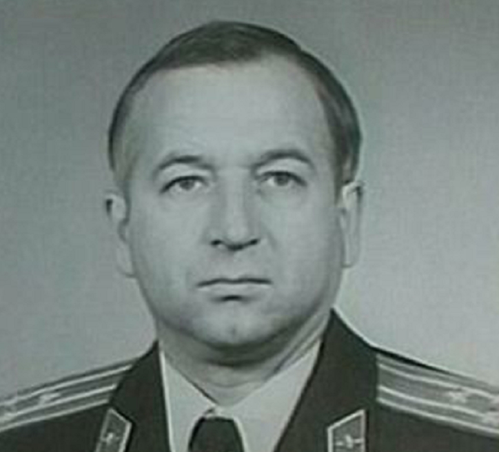 1997年，俄顶尖专家叛逃，俄发布全球追杀令，普京真的会放过他？