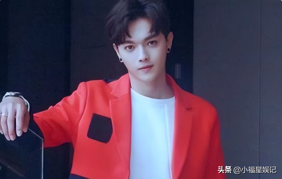 盘点“歪嘴杀”的13位明星，个个惊艳到糖分超标，帅到心坎里了