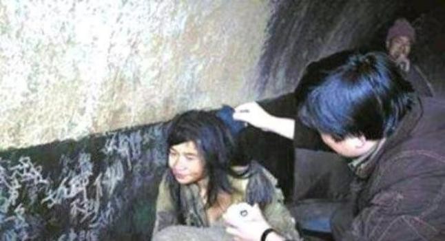 1991年，四川19岁少女被拐卖到山村充当生育工具，同牲畜吃住15年