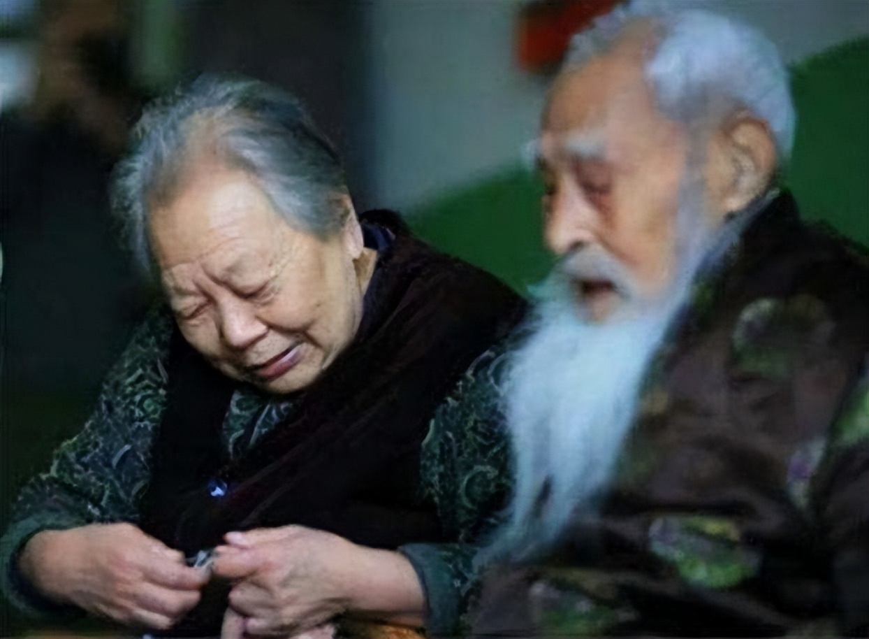长寿老人杨明运：从光绪23年活到2014年,一生无子,曾公开长寿秘诀