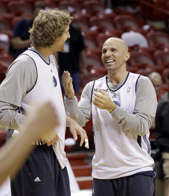 为什么nba有些球员经常受伤(NBA五大最离谱伤病，诺维茨基系鞋带扭伤脚踝，乔丹险些切手指)