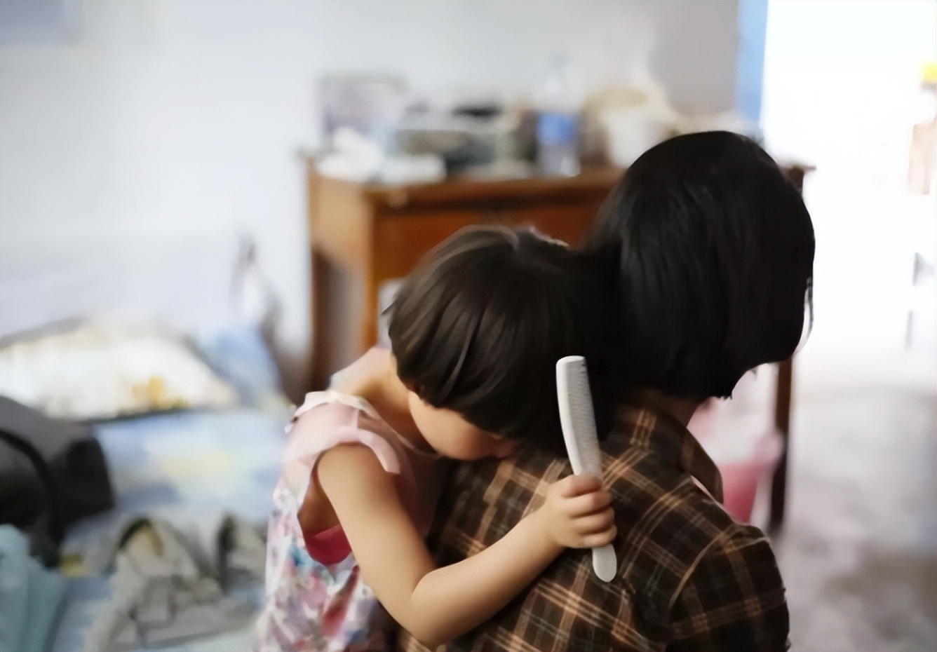 带着儿子的“单亲妈妈”，再结婚是奢望，重男轻女的家庭也拒绝