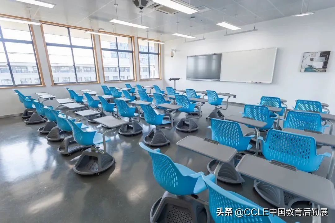 智慧教室长啥样？一起来看这个高科技打造的“网红教室”