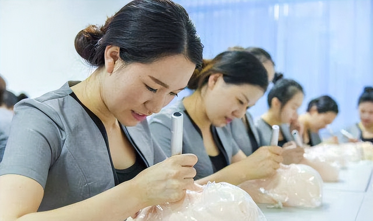 为什么不建议纹眉？内行人告诉你原因，庆幸自己跟风