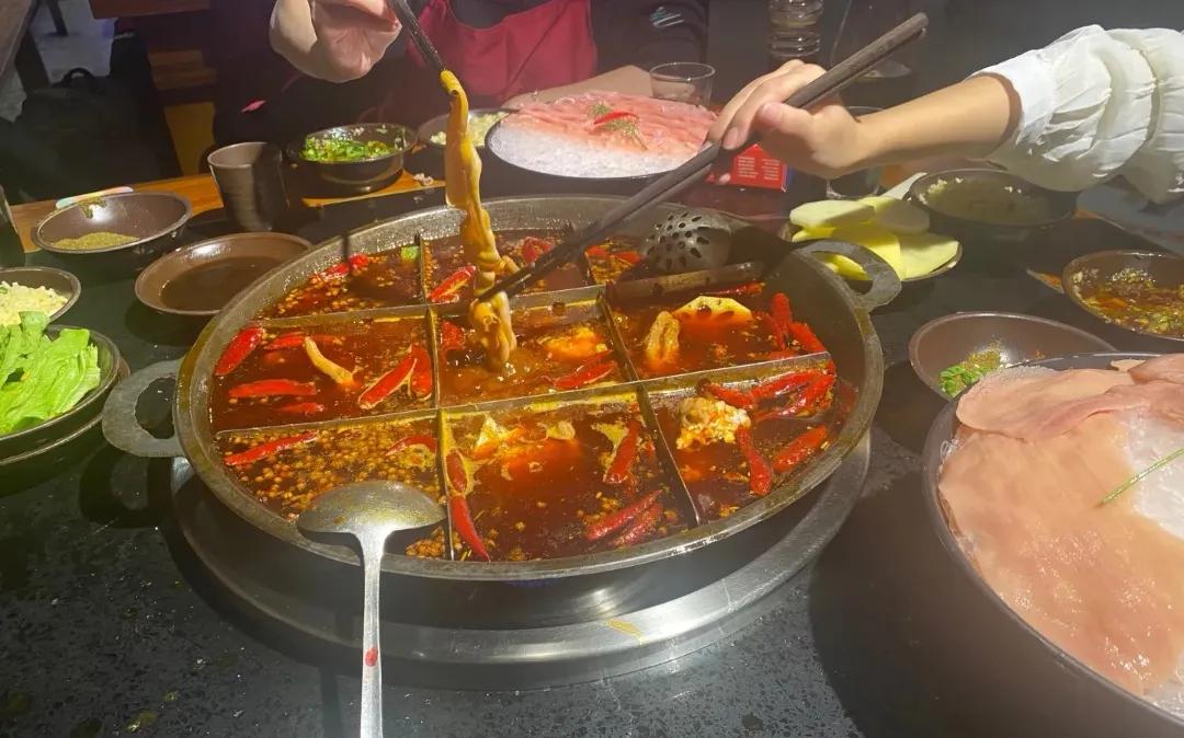 重庆哪几种美食最好吃？经评选，这6种很出名，收藏起来慢慢品尝