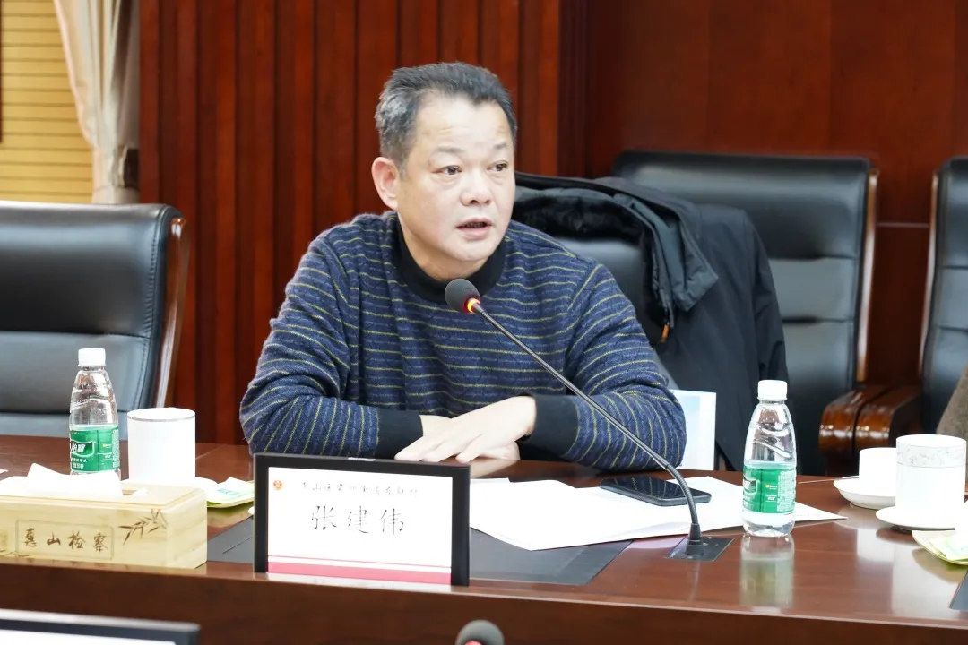 部分市人大代表听取全市检察工作情况通报