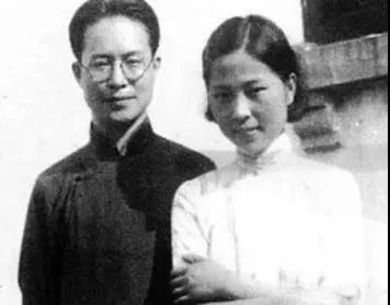 夢見假花,夢見假花是什么預兆