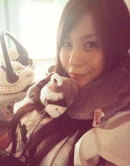 宁坐宝马哭不坐单车笑，立志要嫁豪门的马诺，最后如愿以偿了吗？