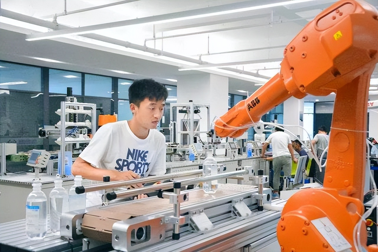 如果只能就读专科，这4件事尽早做准备，影响未来一生的发展