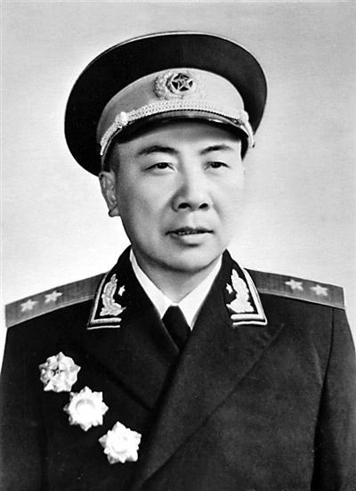 1950年杨得志赴京接受任务，朱德接见：彭德怀点名要你的十九兵团