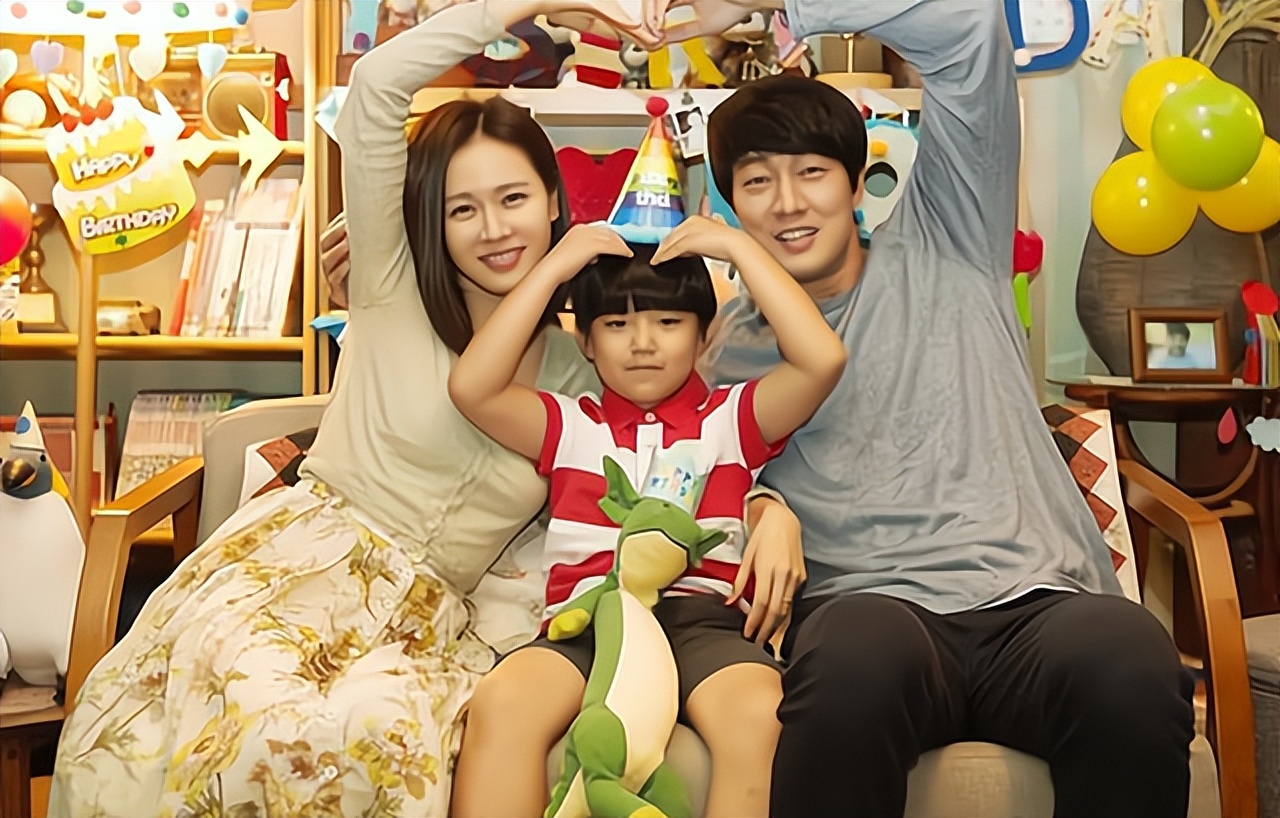 母亲不请自来带孙女，被儿子拒之门外：十年前是你自己选择的弃权