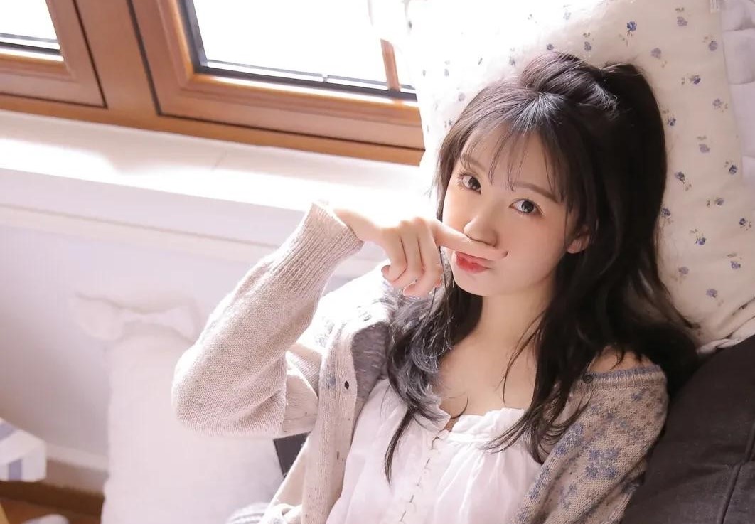 第一次见面送女孩子什么礼物好（第1次见面送什么礼物给女孩子）