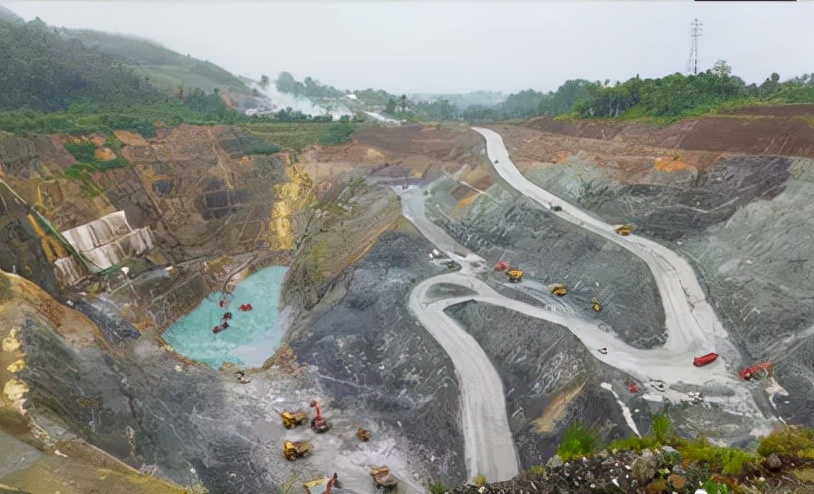 已探明东南亚最大的金矿在印尼美娜多