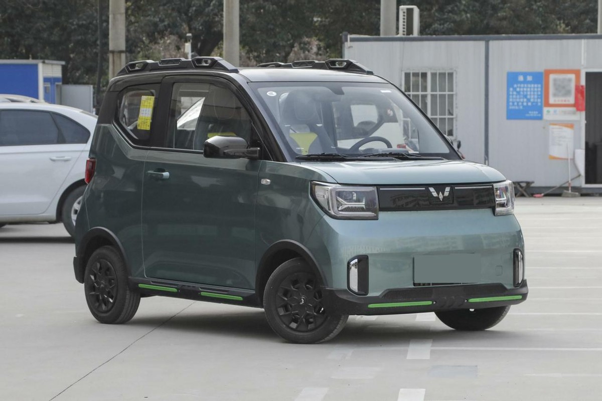 五菱宏光mini汽油版价格(人民的代步车原厂即改装)