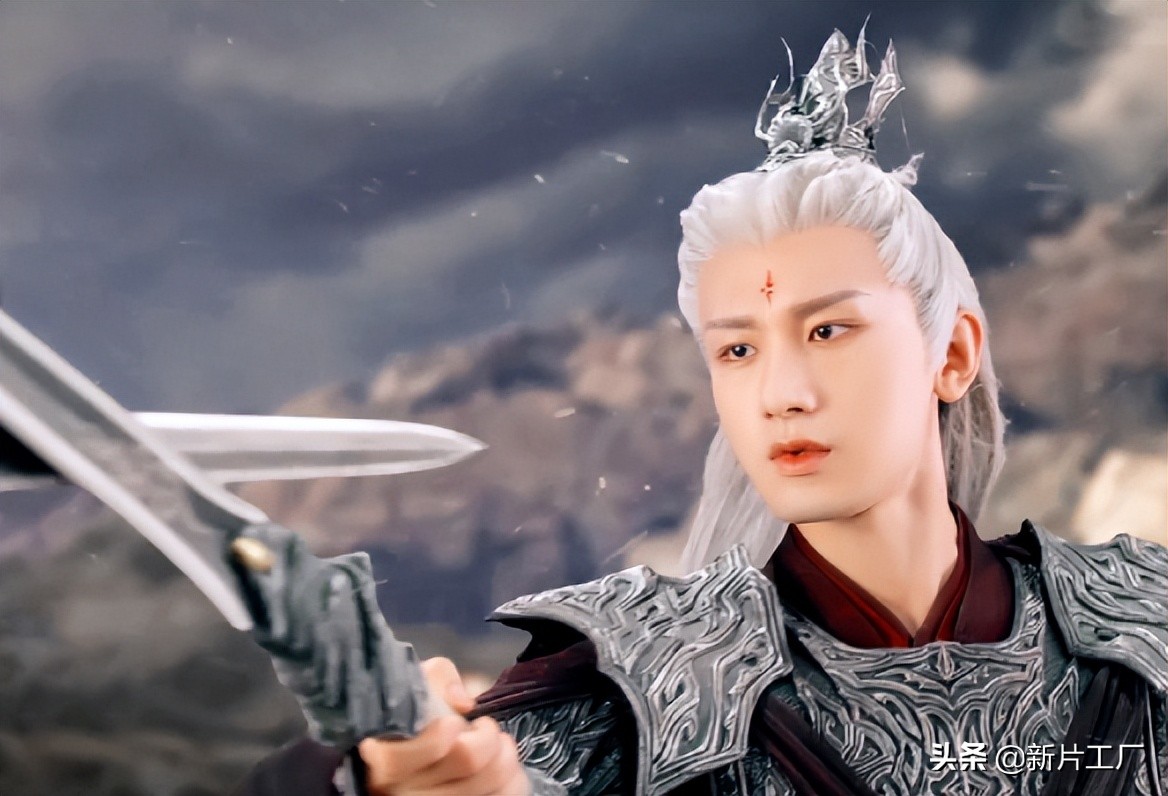 仙侠剧里的“父母爱情”，《沉香如屑》带感，《与凤行》悲惨