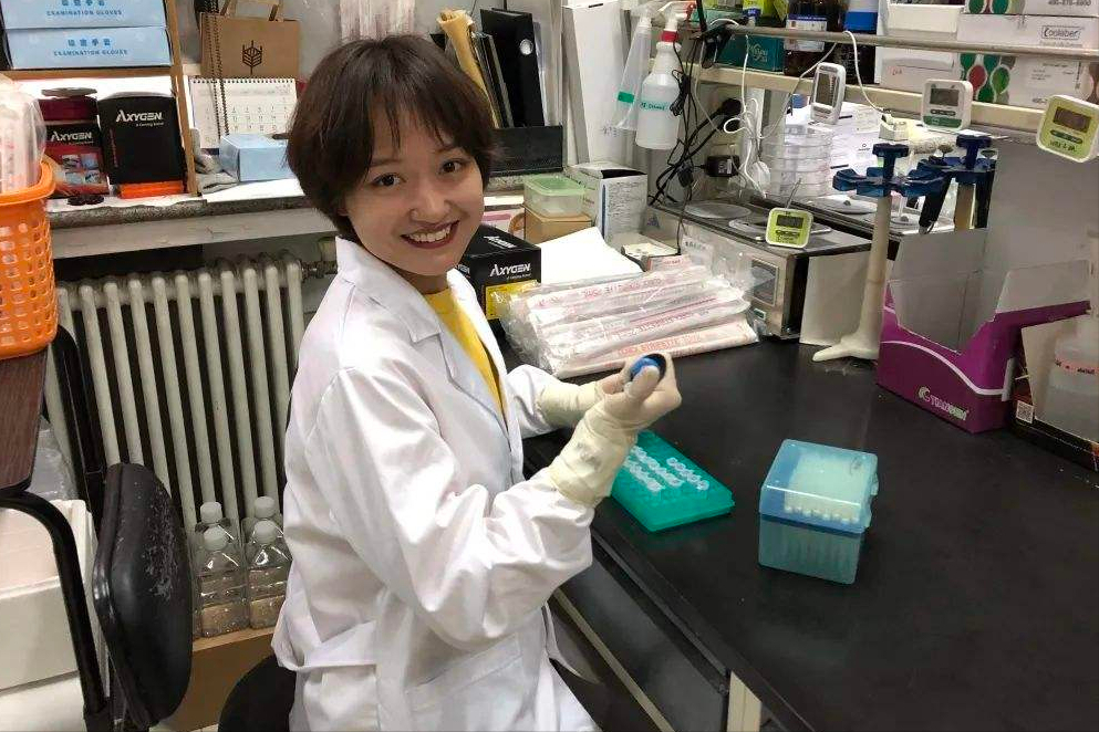攻克世界难题，清华90后博士后万蕊雪，年少有为的美女科学家