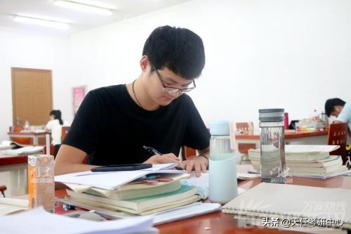 考研辅导班上线率第一的辅导班是哪个？来看