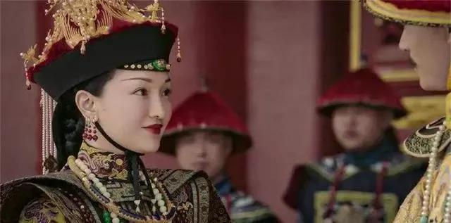 青樱的与四阿哥的相识，相知相爱相守，最后青樱去世