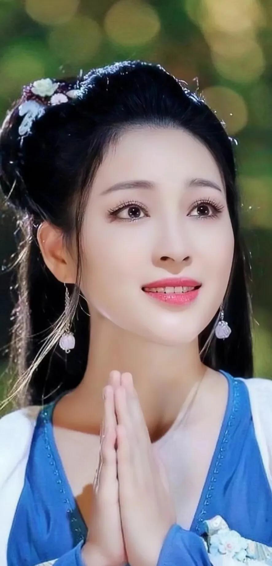 甘婷婷古装扮相还挺美的