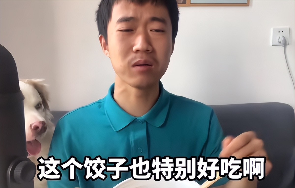 吃个桃桃后继有人，王甜心凭矫揉造作出圈，真实身份是985高材生