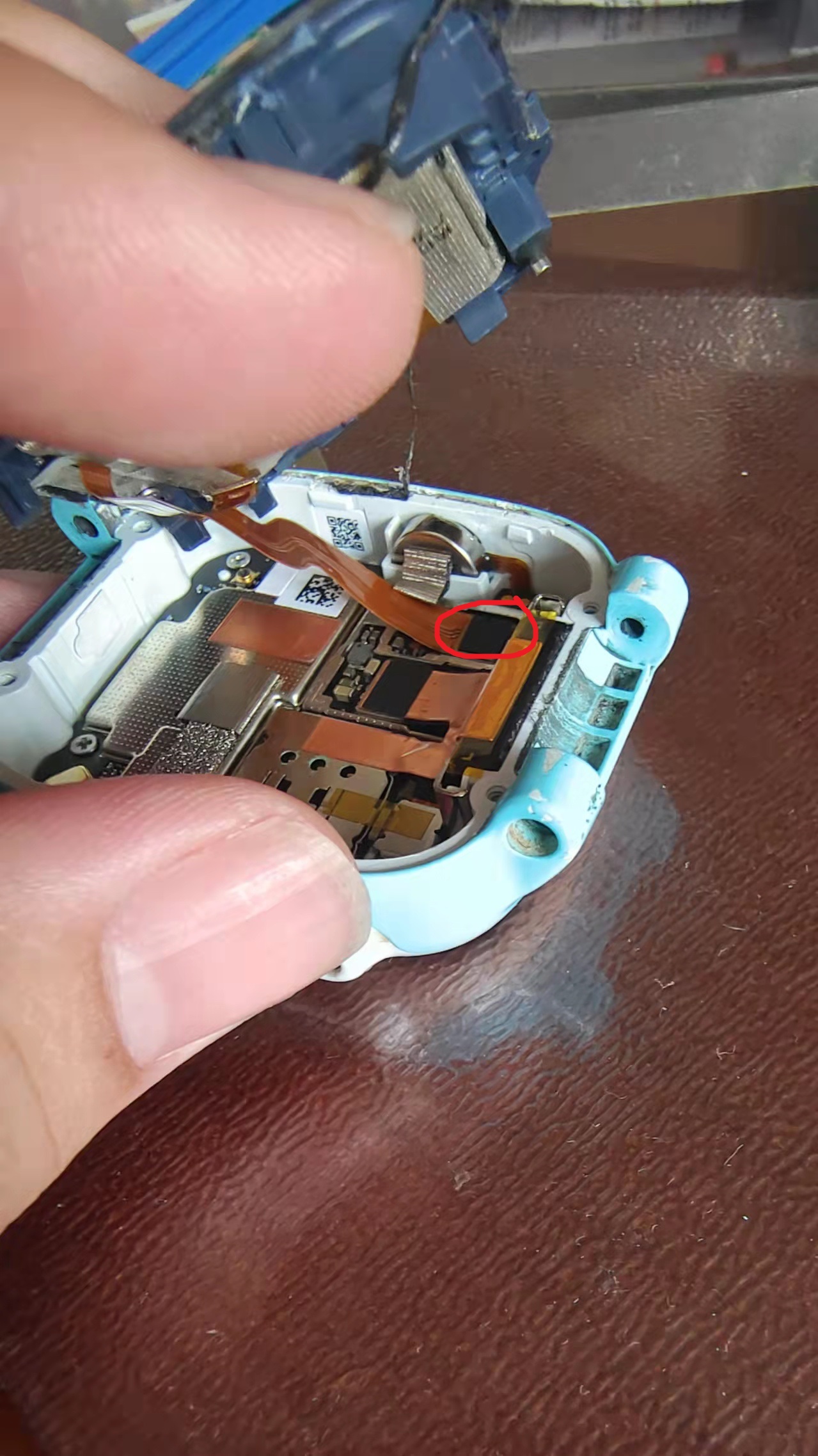 小天才手表q1y更换电池不求人,自己亲手搞定 - 114货源网