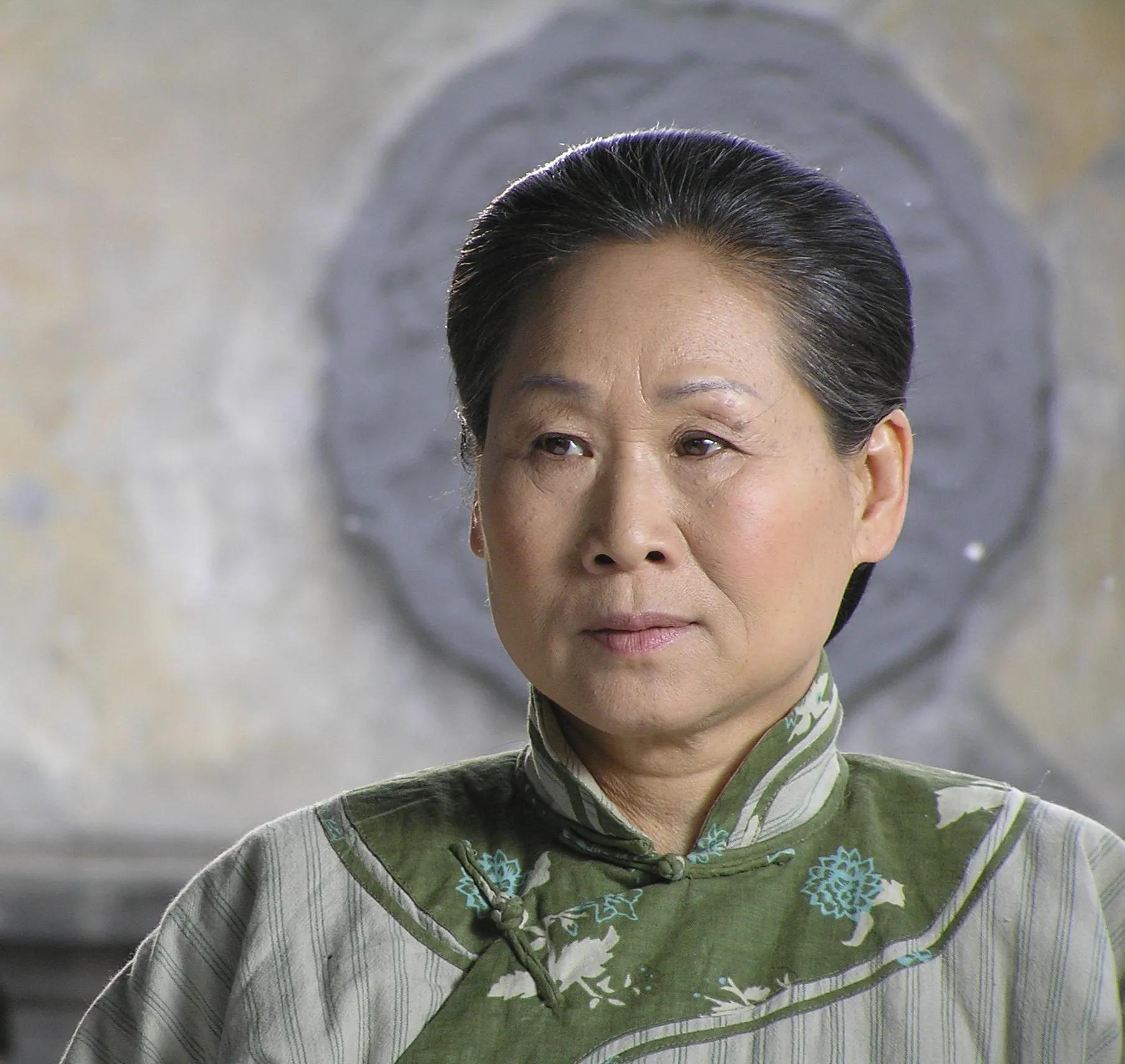 演员毛孩：用前途换母亲余生快乐，母亲火了我没戏拍，也无怨无悔