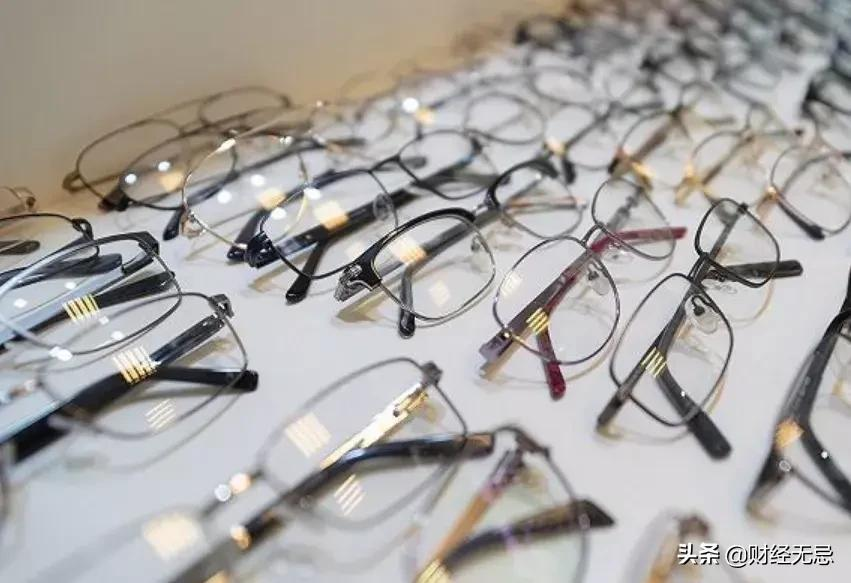 千元眼镜成本仅6块，零售商毛利率91%。这家公司揭露“暴利”真相