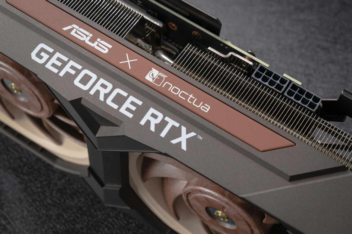 华硕GeForce RTX 3080 Noctua OC Edition显卡测评