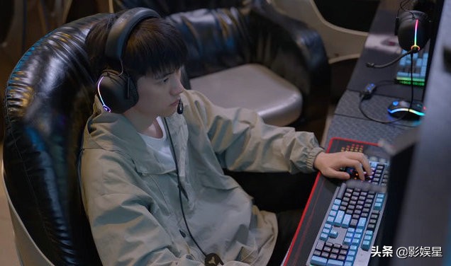 小敏家：高考前泡妞打游戏的金家骏，708分上清华，他到底凭啥？