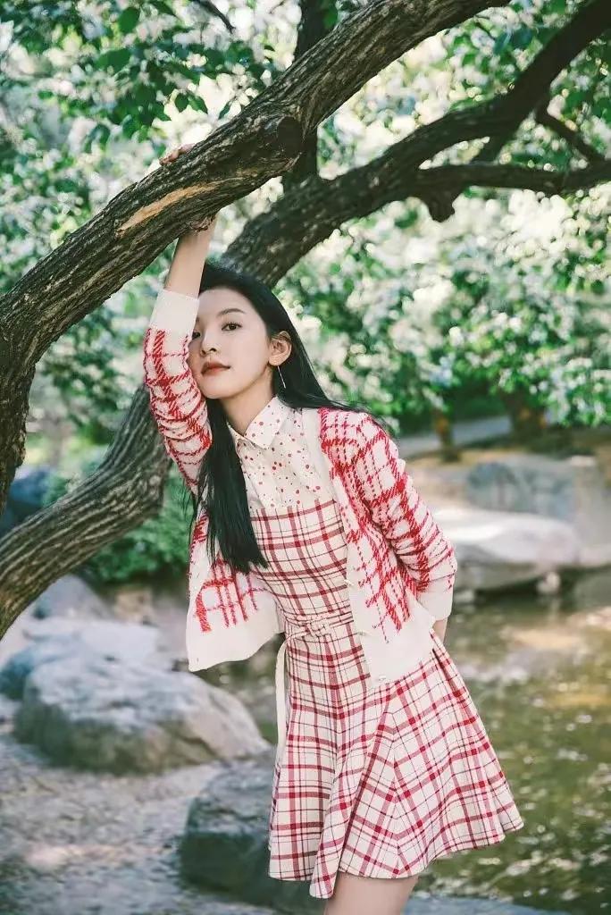 谁说格子套装土气？穿对了时尚大气，穿错了确实土掉渣