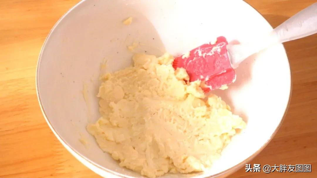 芝士饼干的做法（教会你做出酥脆浓香的芝士饼干）