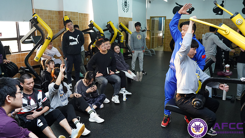 健身教练培训学院哪家好呢？