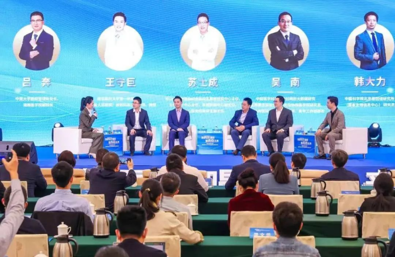 从南京大学毕业，他留美归国，开发癌症诊断新技术，获钟南山院士点赞！