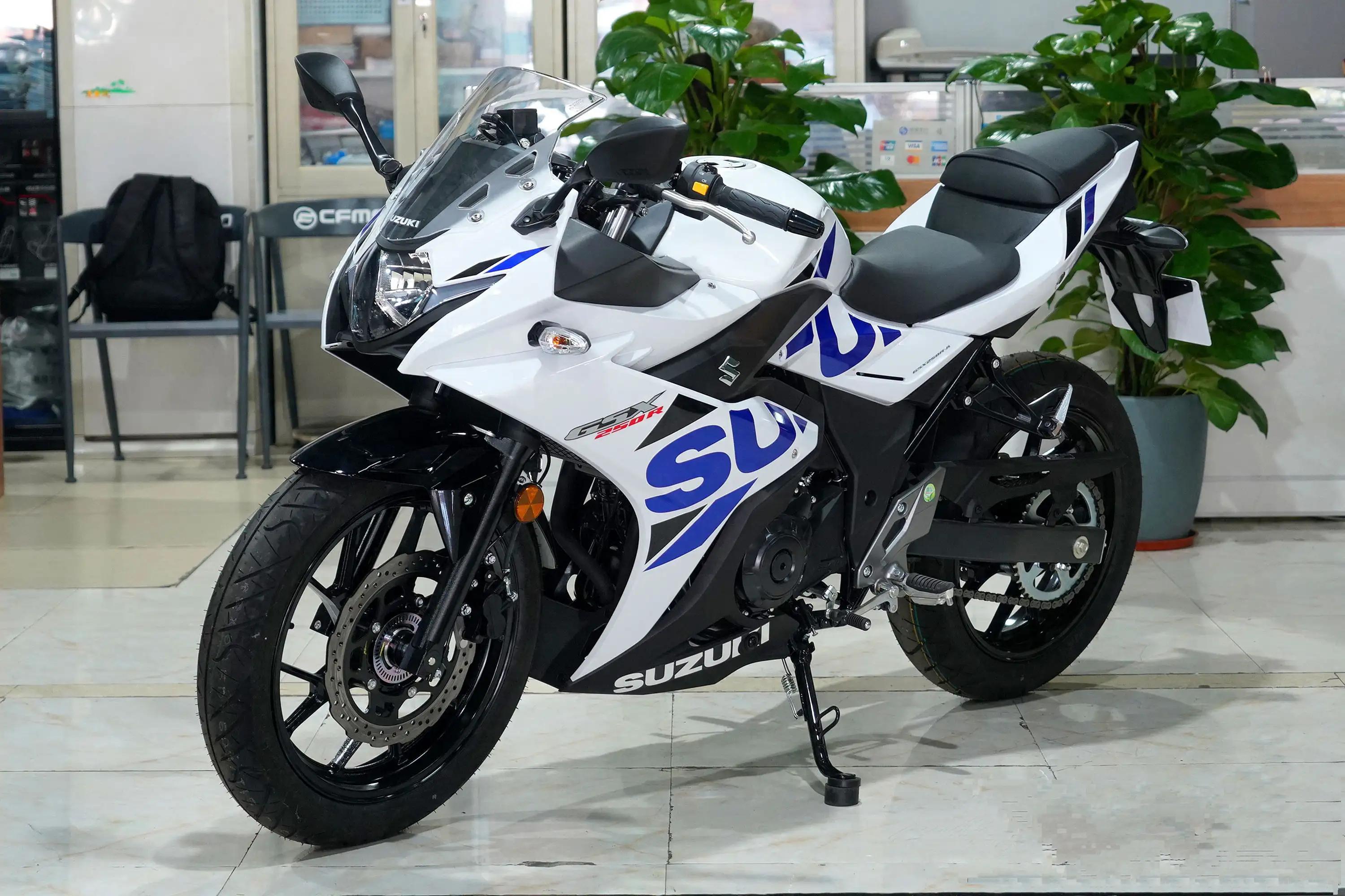 跑车界销量一哥 铃木gsx250r优缺点分析