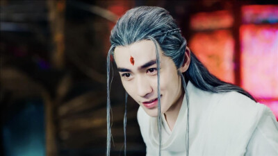 谁说白发就是老？这6位古装美男白发太惊艳，盛世容颜勾人心弦