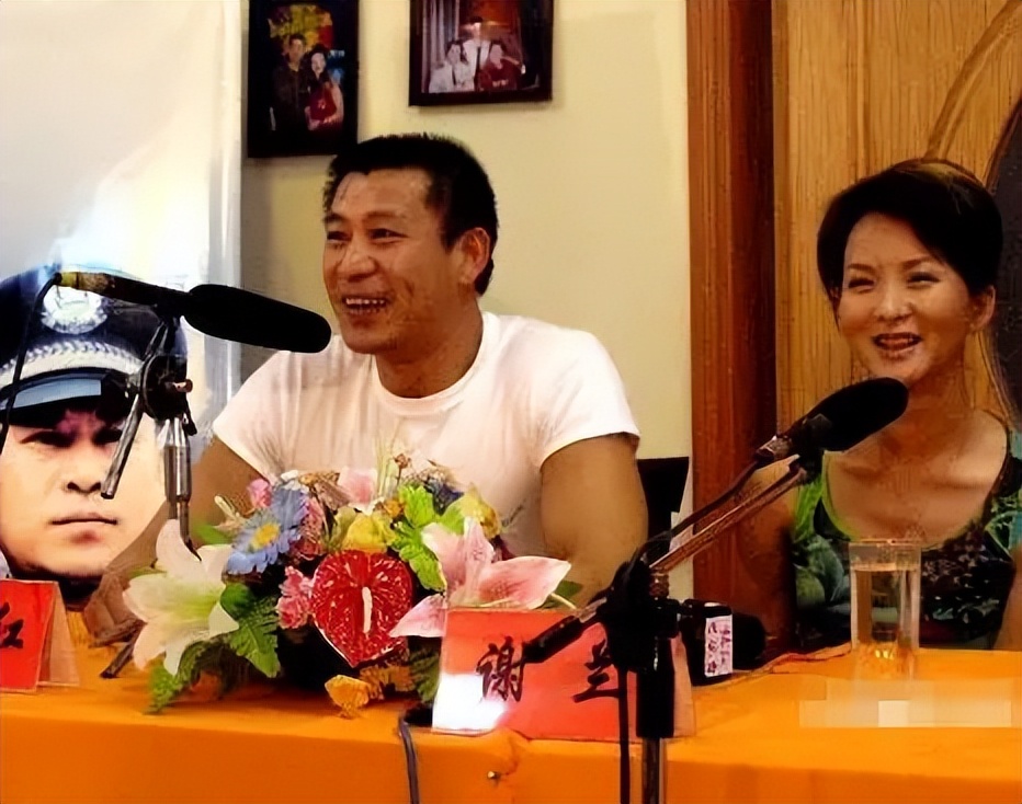 演员谢兰：和丈夫坚持丁克12年愁坏婆婆，41岁意外得子全家乐开怀