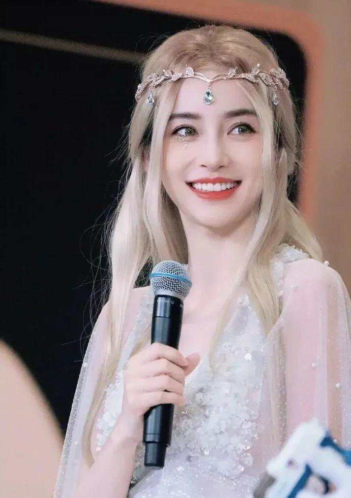 杨颖就是落入凡间的天使让人心动