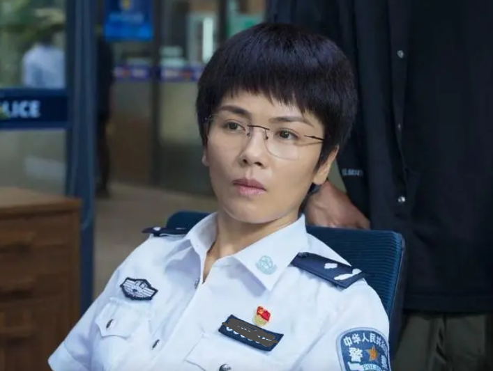 毕业想当警察，选“事业编”还是“行政编”？两者的薪资有差距